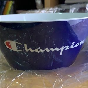 Champion cereal bowl + color changing spoon